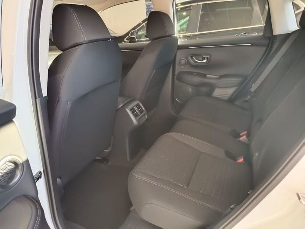 Honda ZR-V 2.0 i-MMD 4x2 CVT Elegance