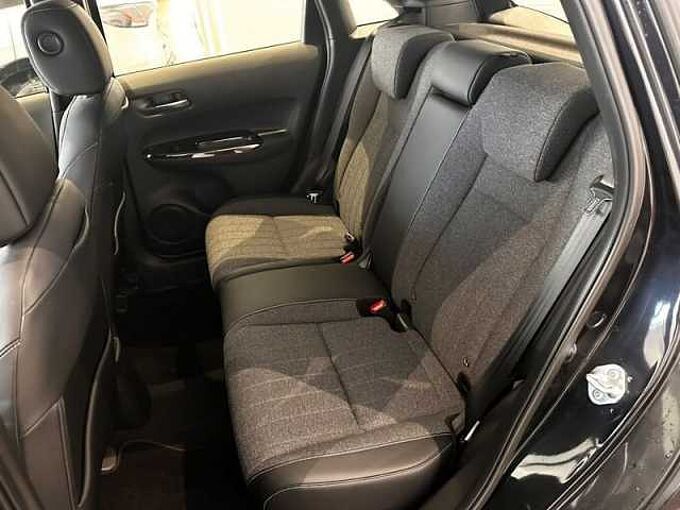 Honda Jazz Hybrid 1.5 i-MMD 109cv Auto. Elegance