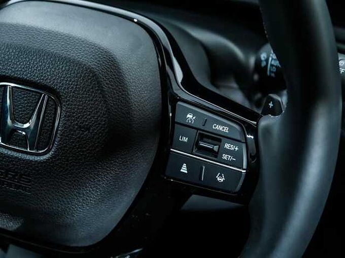 Honda Civic HYBRID 2.0 I-MMD AUT (CVT)