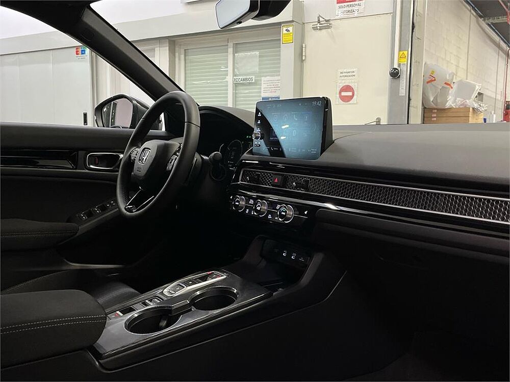 Honda Civic 2.0 i-MMD Elegance CVT