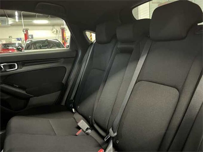 Honda Civic 2.0 i-MMD Elegance CVT