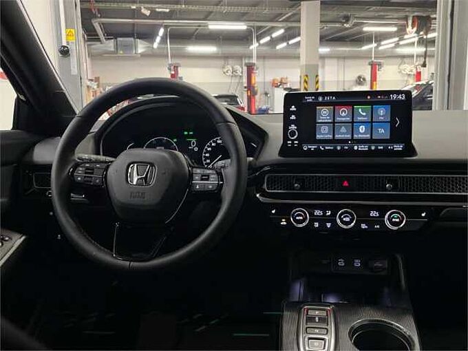 Honda Civic 2.0 i-MMD Elegance CVT