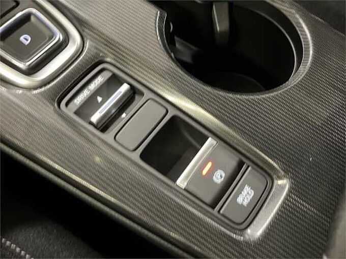 Honda Civic 2.0 i-MMD Elegance CVT