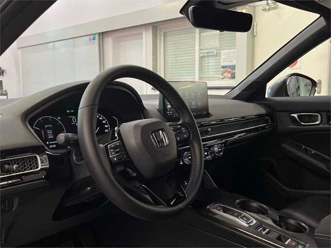 Honda Civic 2.0 i-MMD Elegance CVT