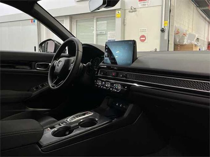 Honda Civic 2.0 i-MMD Elegance CVT