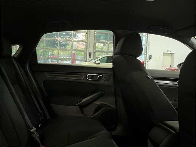 Honda Civic 2.0 i-MMD Elegance CVT