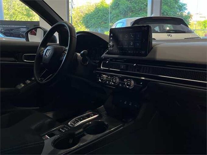 Honda Civic 2.0 i-MMD Elegance CVT