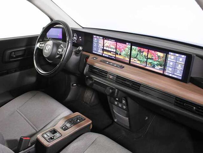 Honda e Advance 17' Standard
