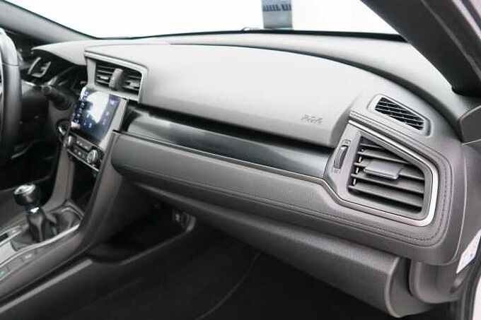 Honda Civic 5p 5P 1.0VTEC TURBO ELEGANCE NAVI