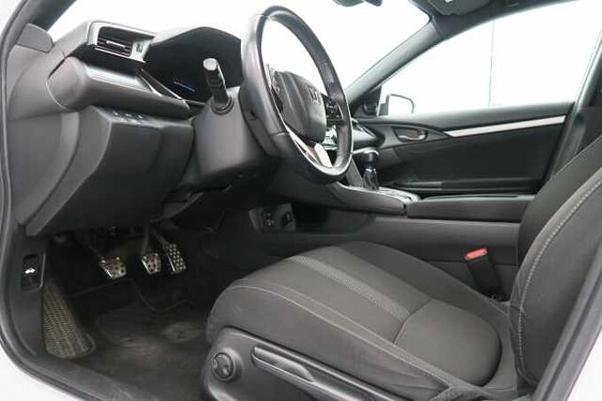 Honda Civic 5p 5P 2021 1.0VTEC TURBO ELEGANCE NAVI