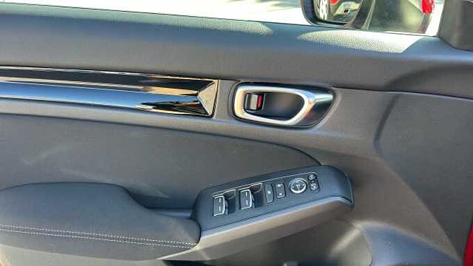 Honda Civic 2.0 HEV ELEGANCE CVT 184 5P